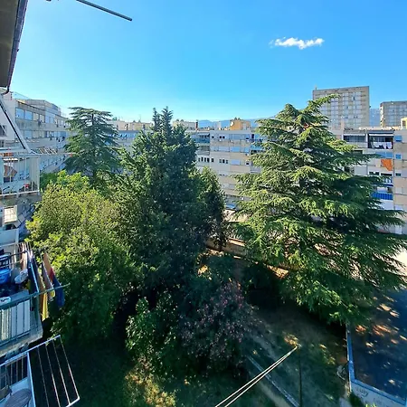 Suzi Near Marjan & Centar Split